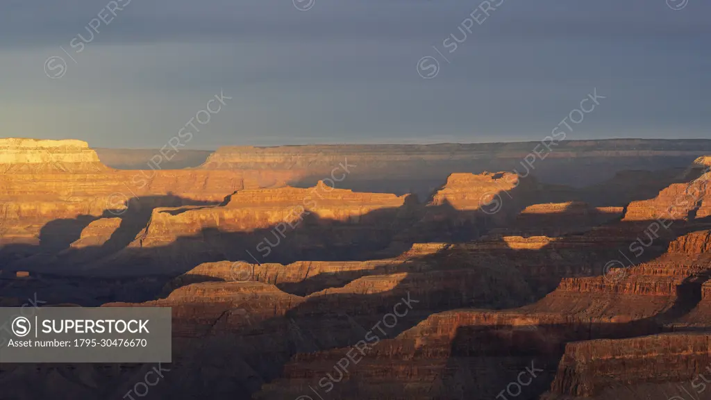 USA, Arizona, Grand Canyon National Park, South Rim, Aerial view of south rim of Grand Canyon at sunset