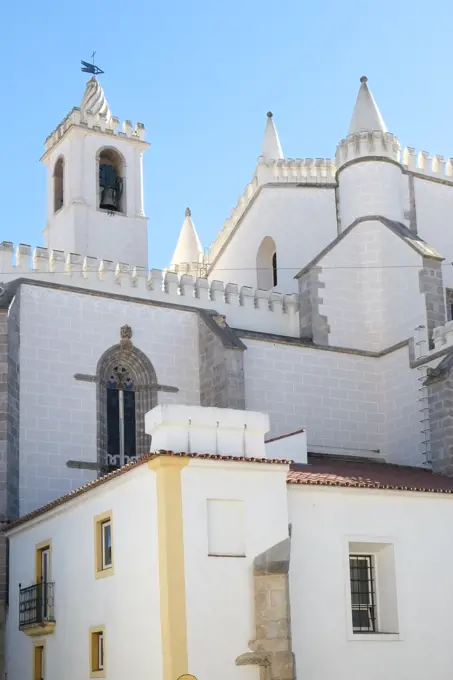 Portugal, Evora, White building exteriors in old town