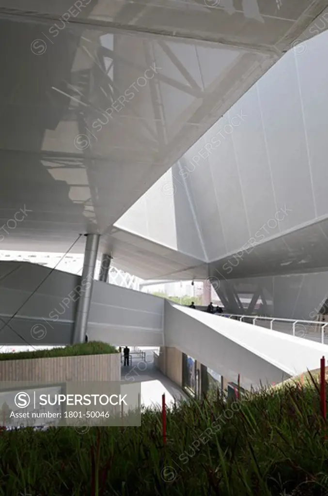 Shanghai Expo 2010 German Pavilion, Shanghai, China, Schmidhuber + Kaindl, SHANGHAI EXPO 2010 GERMAN PAVILION SCHMIDHUBER + KAINDL LANDSCAPED WALKWAY THROUGH AND EXHIBITION CORRIDOR WITH SLANTED PLANES