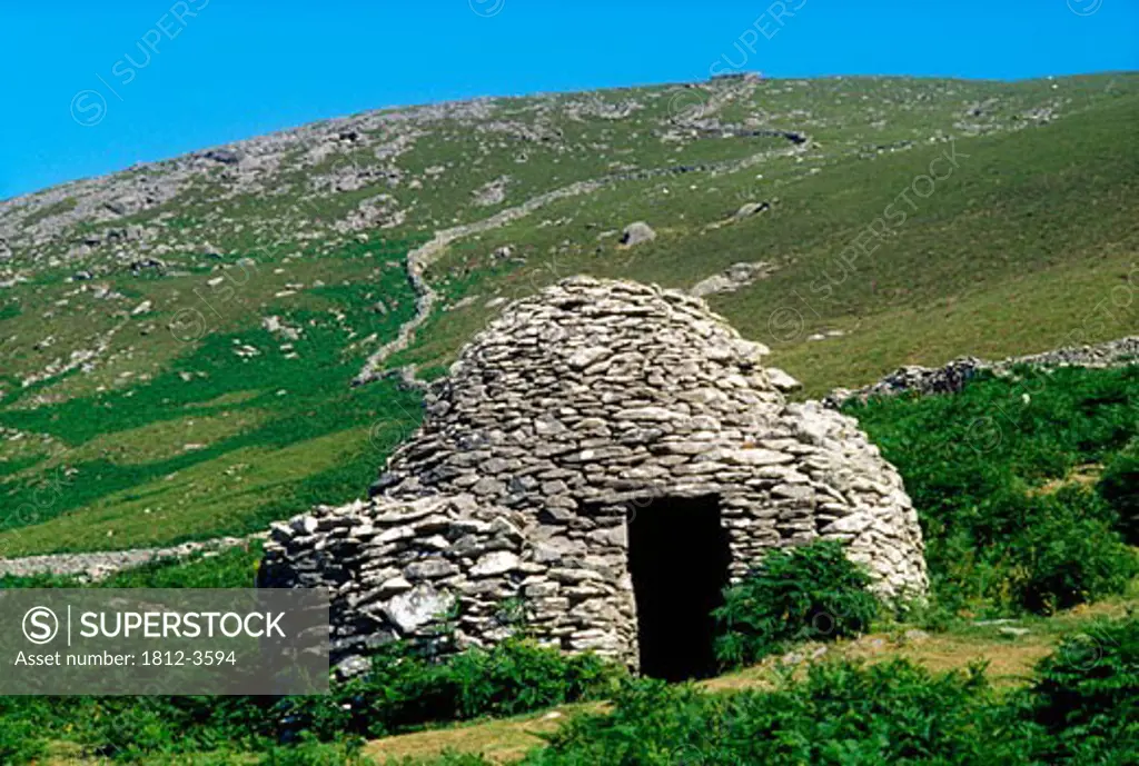 Celtic Archaeology, Beehive Hut Near Ventry, Islea Head Dingle