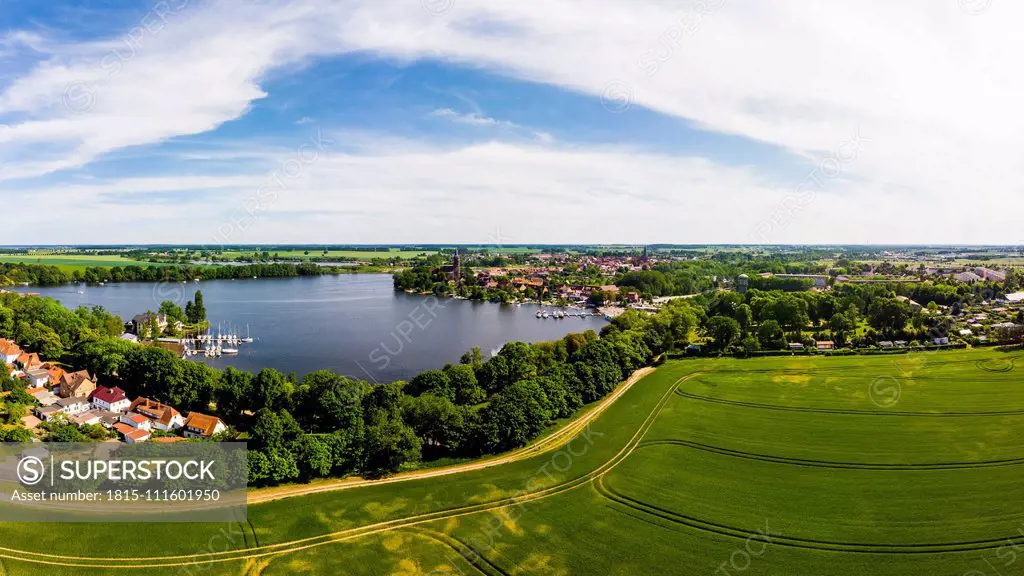 Germany, Mecklenburg-Western Pomerania, Mecklenburg Lake District, Aerial view of Roebeln and Lake Mueritz