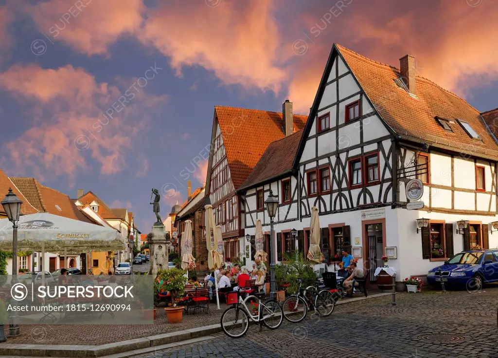 Germany, Hesse, Hanau, Steinheim am Main, Platz des Friedens