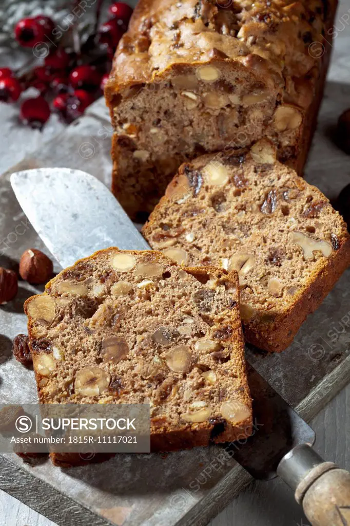 Christmas pastry, Fruit cake with nuts