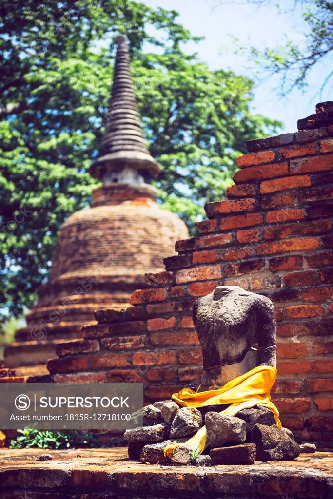 Thailand, Ayutthaya, old buddha statue in buddha temple