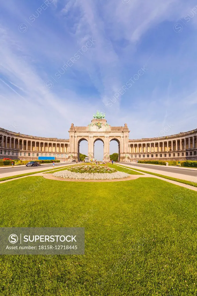 Belgium, Brussels, Parc du Cinquantenaire, Triumphal Arch, Colonnades