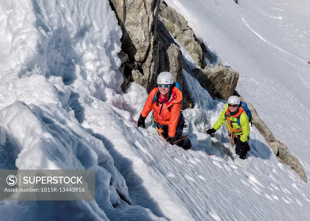 France, Chamonix, Alps, Petit Aiguille Vert, mountaineers