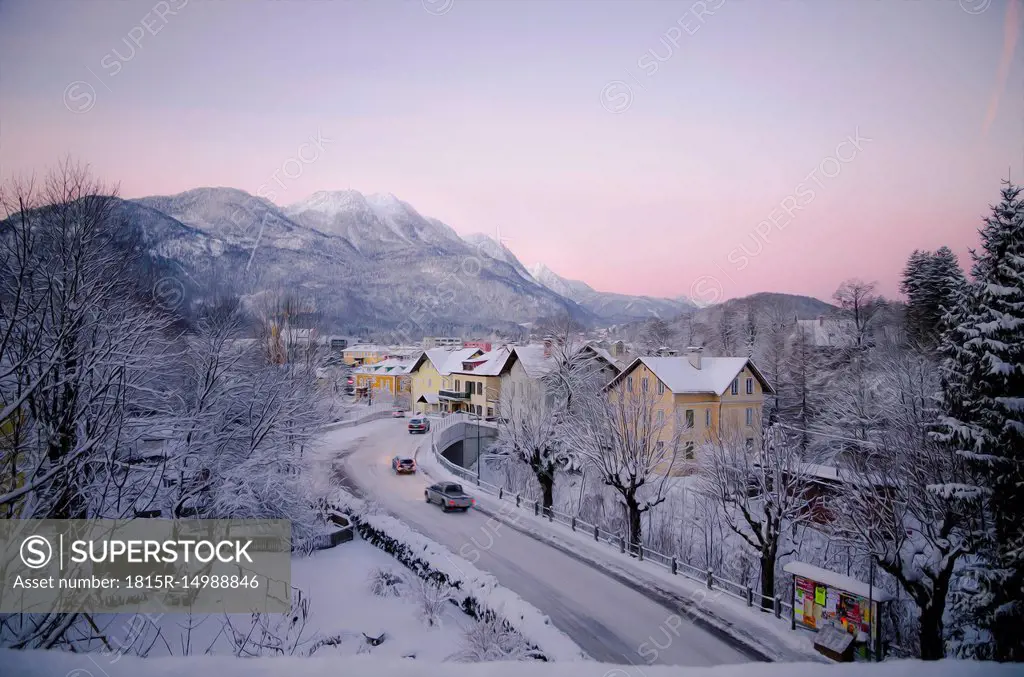 Austria, Salzkammergut, Bad Ischl in winter at daybreak