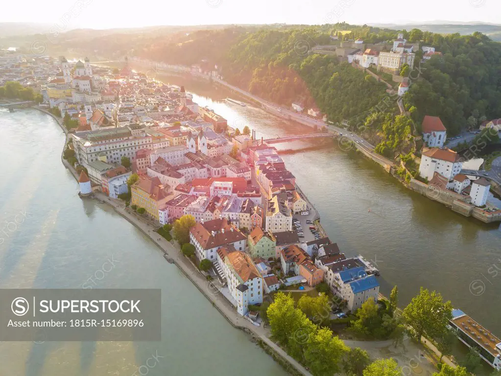 Germany, Bavaria, Passau, confluence of three rivers, Danube, Inn and Ilz