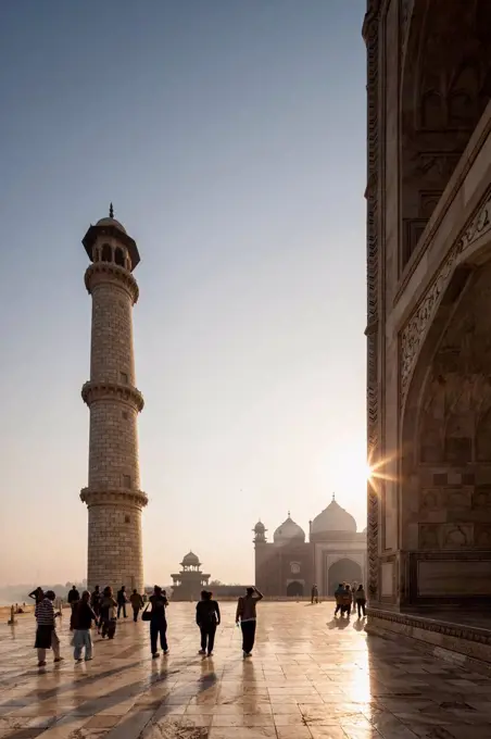 India, Uttar Pradesh, Agra, View of Taj Mahal