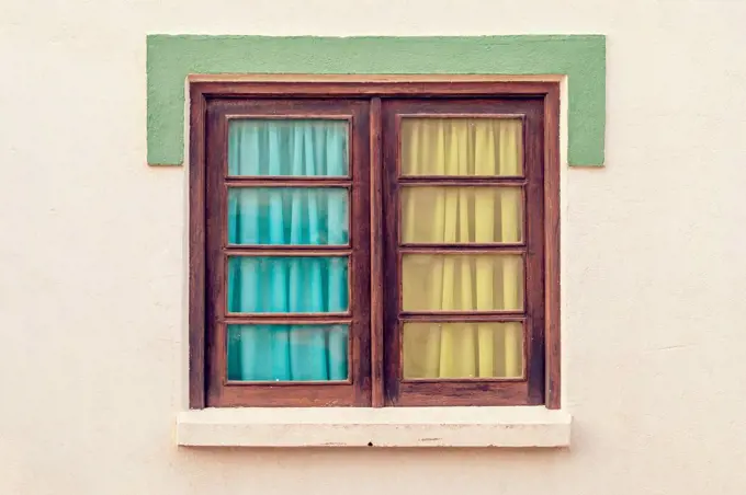 Portugal, Closed window