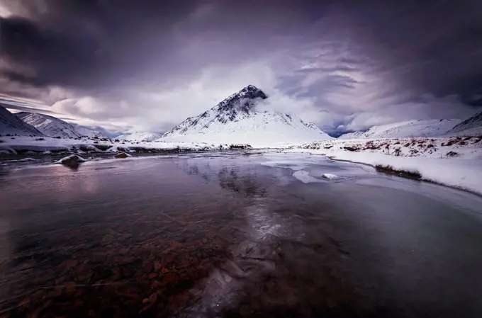 Great Britain, Scotland, Highland, Buachaille Etive Mor, dramatic sky