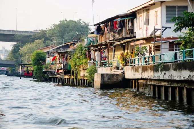 Thailand, Bangkok, houses at the water