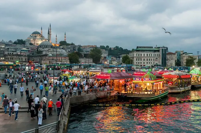 Turkey, Istanbul, Eminonu Harbor