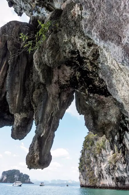 Thailand, Phang Nga Province, bizarre rock formation at Phang Nga Bay