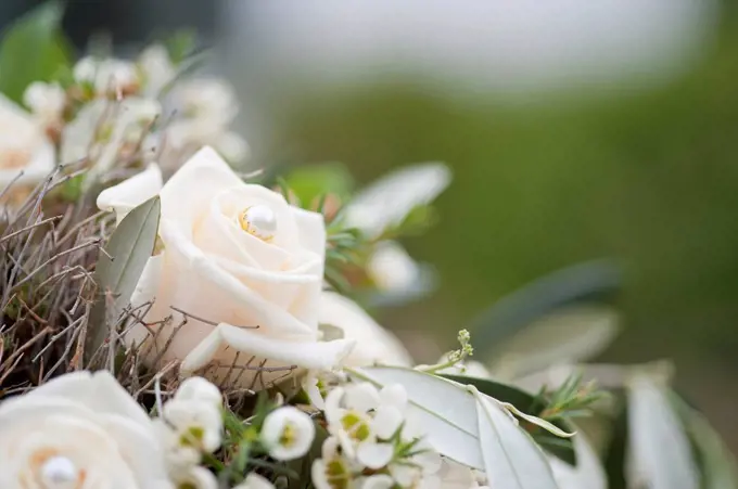 Germany, Wedding bouquet with white roses