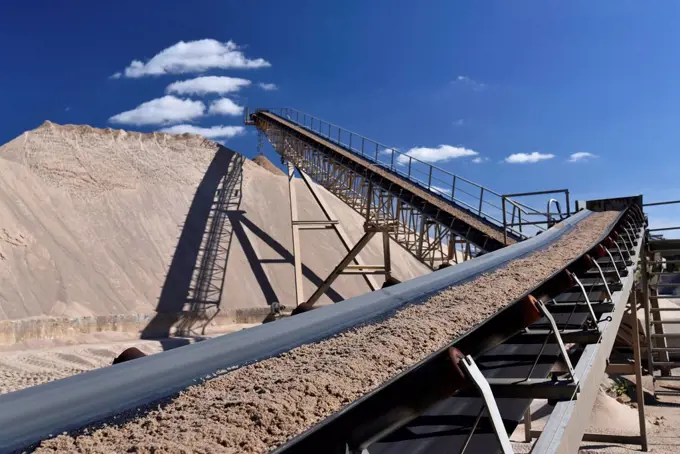 Mining of sand in a pit