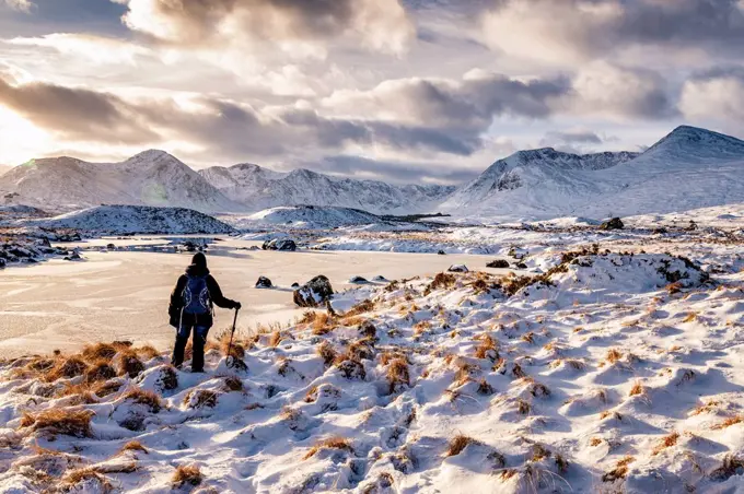 UK, Scotland, Rannoch Moor, Loch Ba and Black Mount Mountain Range, Female walker