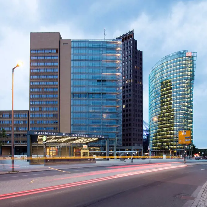 Germany, Berlin, Potsdamer Platz, Forum-Tower, Kollhoff-Tower, Bahntower and railway station