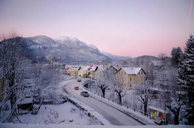 Austria, Salzkammergut, Bad Ischl in winter at daybreak