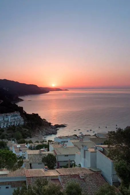 Spain, Catalonia, Costa Brava at sunrise