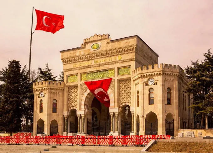 Turkey, Istanbul, Gate of the university at Beyazit Square