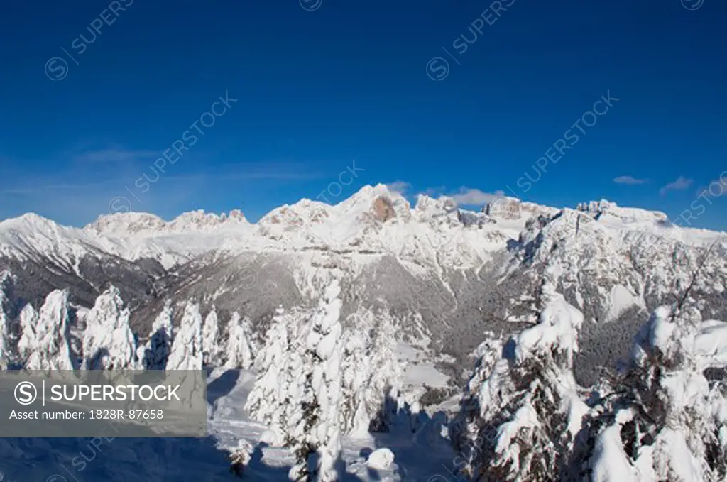 Alleghe, Belluno Province, Veneto, Dolomites, Italy