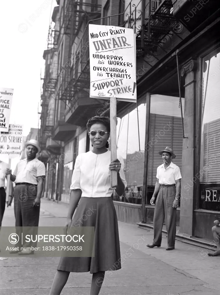 Girl in Picket Line, Mid-City Company, South Chicago, Illinois, USA, John Vachon, U.S. Farm Security Administration, July 1941