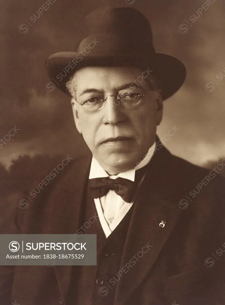 Samuel Gompers (1850-1924), U.S. Labor Leader, head and shoulders Portrait, Fred Hartsook, 1920