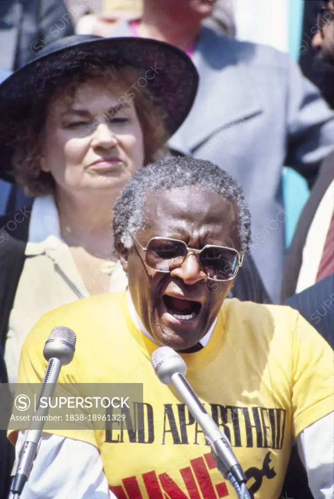 Desmond Tutu (1931-2021), South African Bishop and Theologian, Anti-Apartheid and Human Rights Activist, speaking at March against Apartheid Rally, New York City, New York, USA, Bernard Gotfryd, June 14, 1986