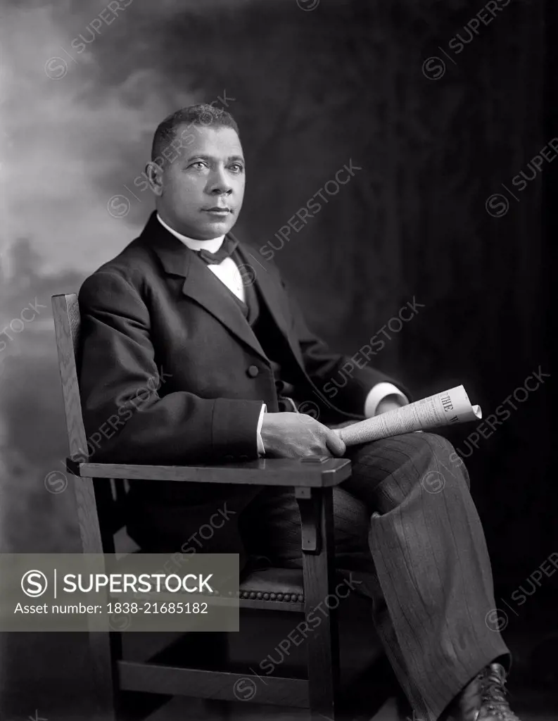 Booker T. Washington, Seated Portrait, Washington DC, USA, Harris & Ewing, January 1909