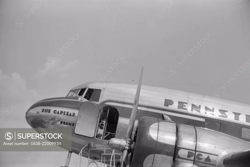 Waiting to Load Baggage onto Airplane, Municipal Airport, Washington DC, USA, Jack Delano, Farm Security Administration, July 1941