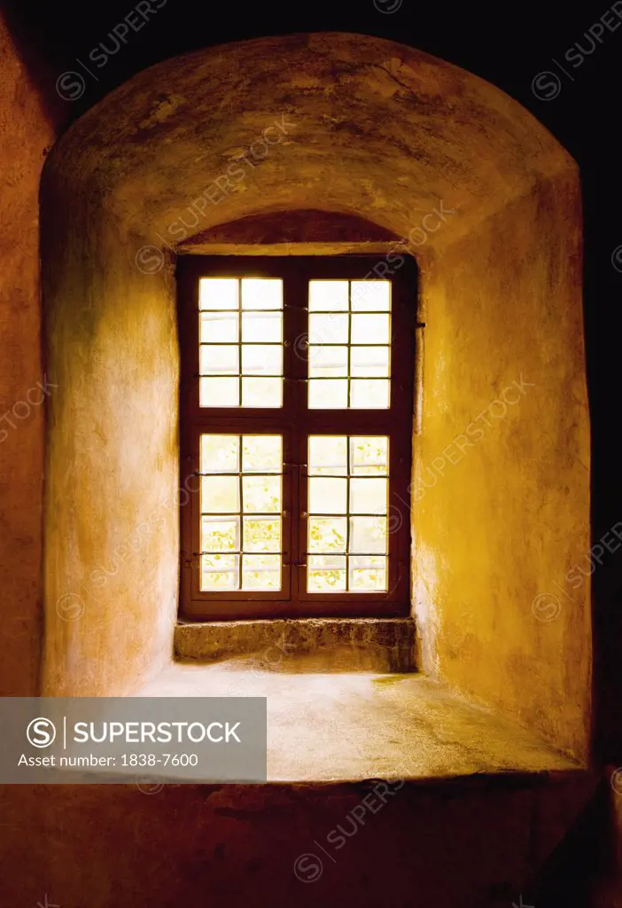 Window in Arched Alcove