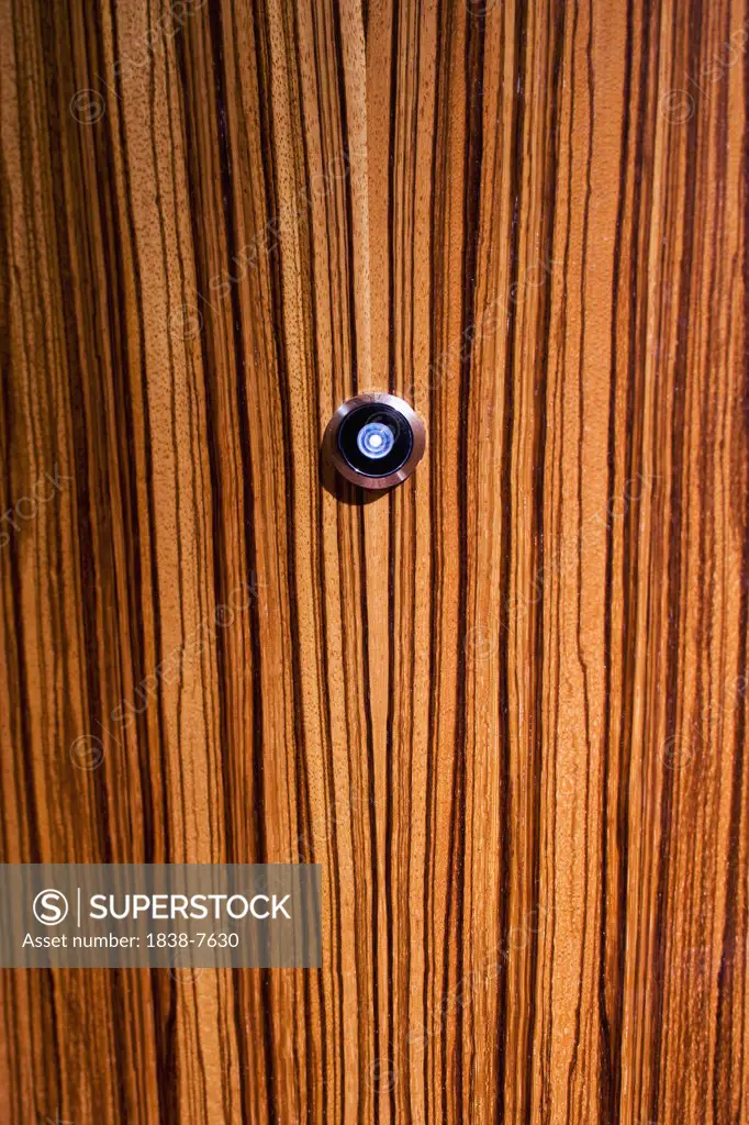 Peephole in door