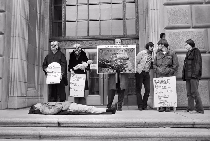 Anti-War Protesters I.R.S. Building, Washington, D.C., USA, Warren K. Leffler, April 28, 1971