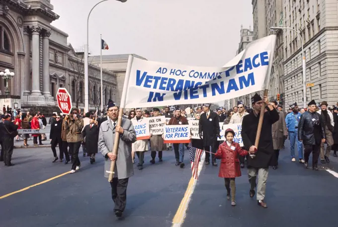 Anti Vietnam War Demonstration, Fifth Avenue, New York City, New York, USA, Bernard Gotfryd, April 1969