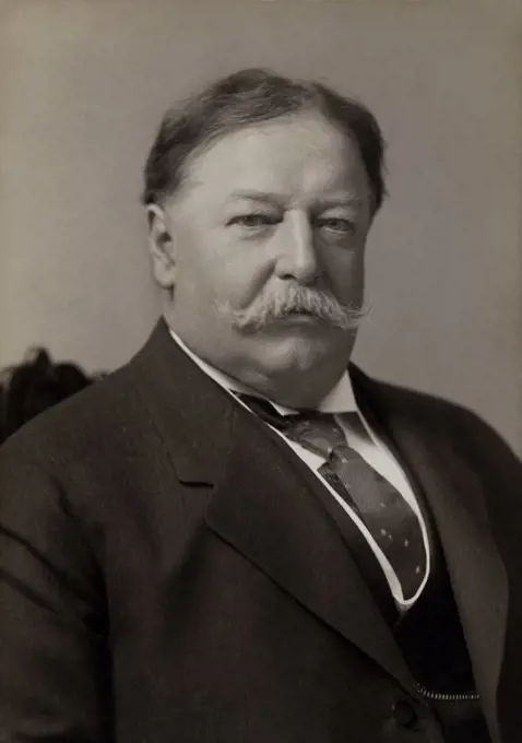 William Howard Taft (1857-1930), 27th U.S. President, 1909-1913, 10th U.S. Chief Justice 1921-1930, Head and Shoulders Portrait, Pach Brothers Studio, 1908