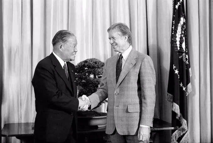 U.S. President Jimmy Carter shaking hands with Japanese Prime Minister Masayoshi Ohira, Washington, D.C., USA, Marion S. Trikosko, US News & World Report Magazine Collection, May 2, 1979