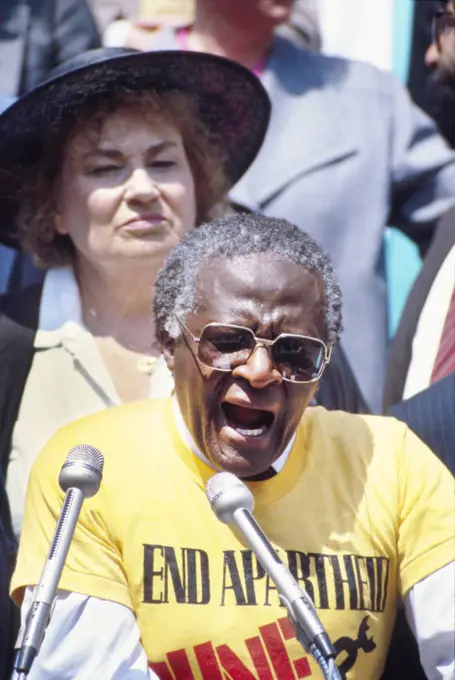 Desmond Tutu (1931-2021), South African Bishop and Theologian, Anti-Apartheid and Human Rights Activist, speaking at March against Apartheid Rally, New York City, New York, USA, Bernard Gotfryd, June 14, 1986