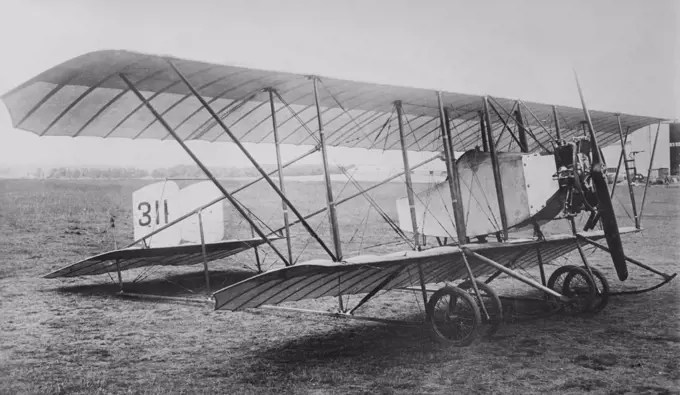 British Cauldron G-2 Biplane, Aldershot, England, UK, Bain News Service, 1915