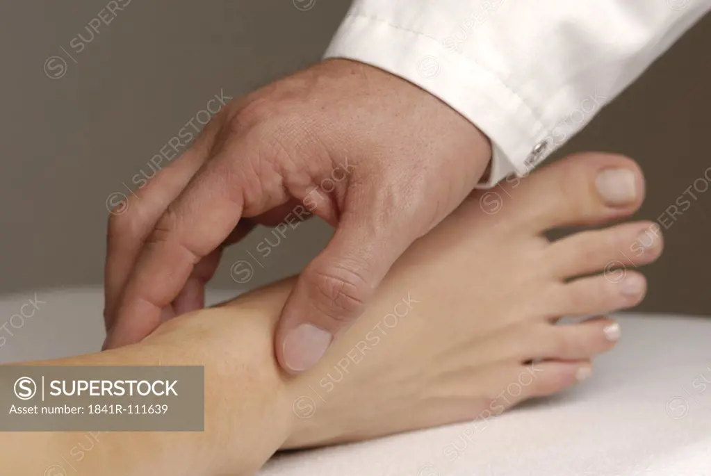 Physical examination : Palpation of pulse of Arteria tibialis posterior