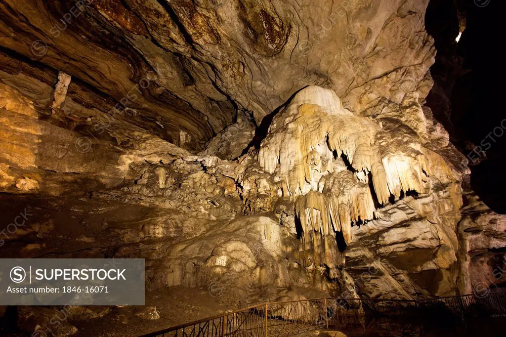 Rock formation in a cave, Borra Caves, Ananthagiri Hills, Araku Valley, Visakhapatnam, Andhra Pradesh, India