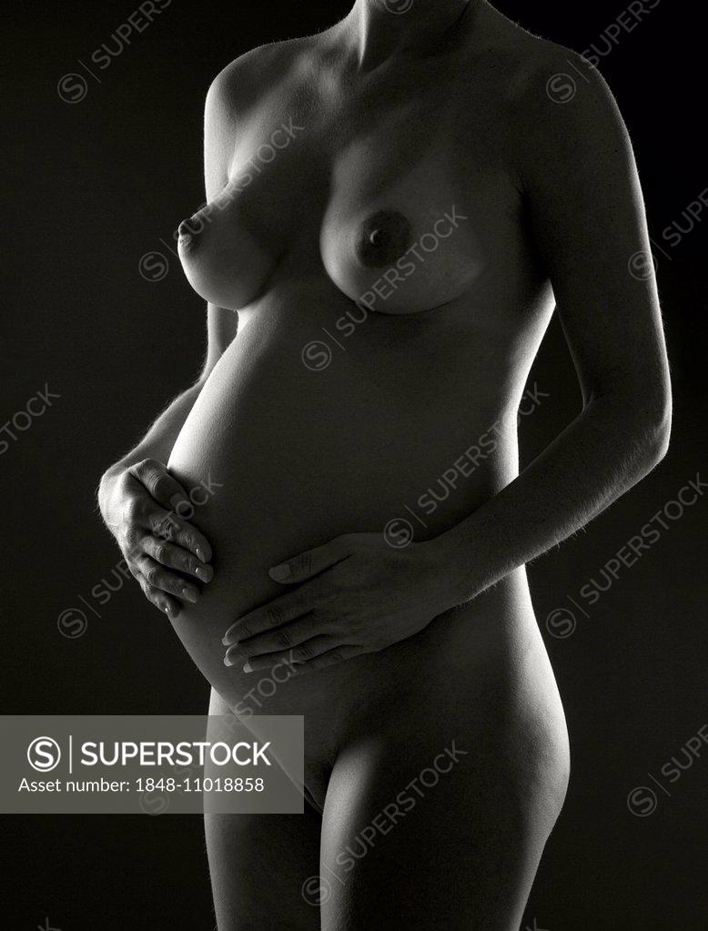 778px x 1023px - Nude, woman, 25 years, 7 months pregnant - SuperStock