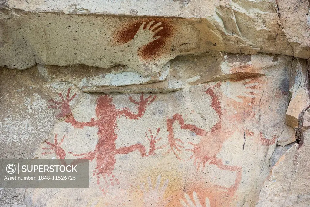 Cueva de las Manos or Cave of Hands, murals, 7000-1000 BC, Santa Cruz, Argentina