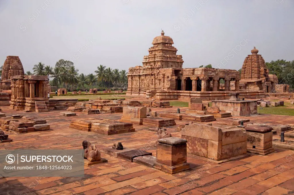 Temple building from the Chalukya dynasty, UNESCO World Heritage Site, Pattadakal, Karnataka, India