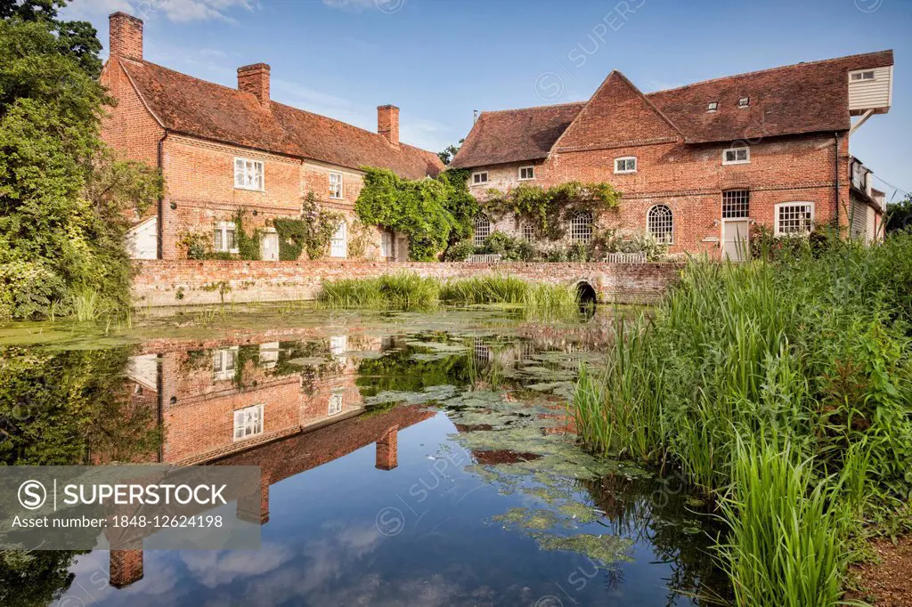 Flatford Mill on the River Stour, Dedham Vale, Suffolk, England, United Kingdom