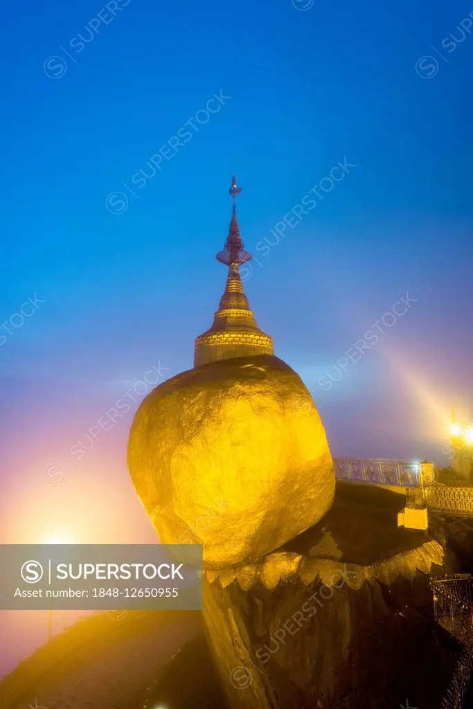 Golden Rock at dusk with Kyaiktiyo Pagoda, Kyaikto, Thaton District, Mon State, Myanmar, Myanmar