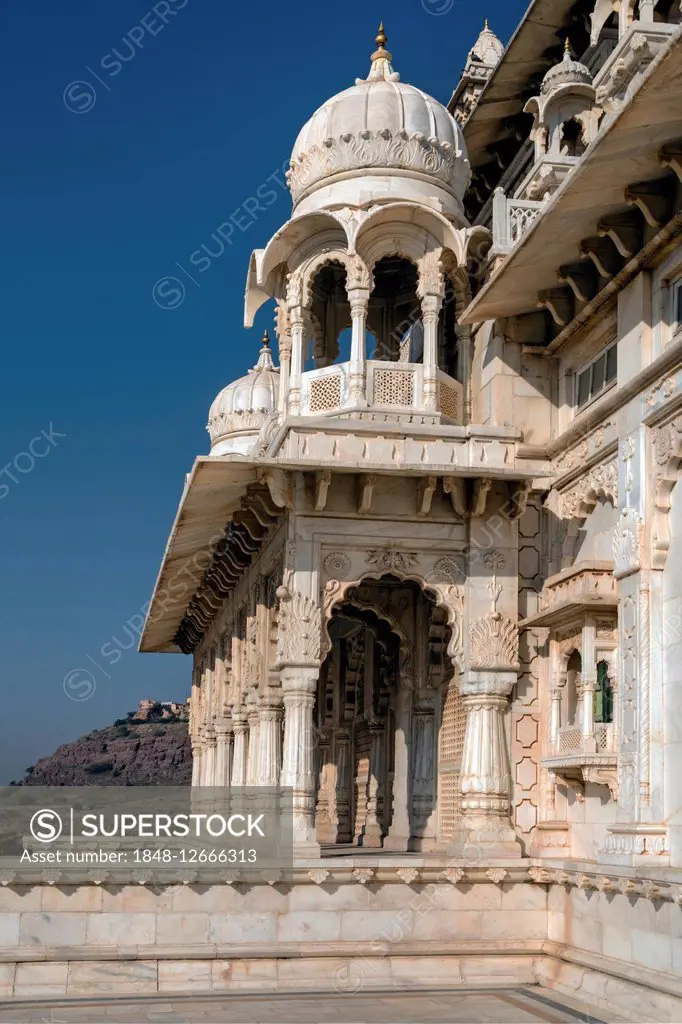 Jaswant Thada Mausoleum, white marble memorial to Maharaja Jaswant Singh, cenotaph, Jodhpur, Rajasthan, India