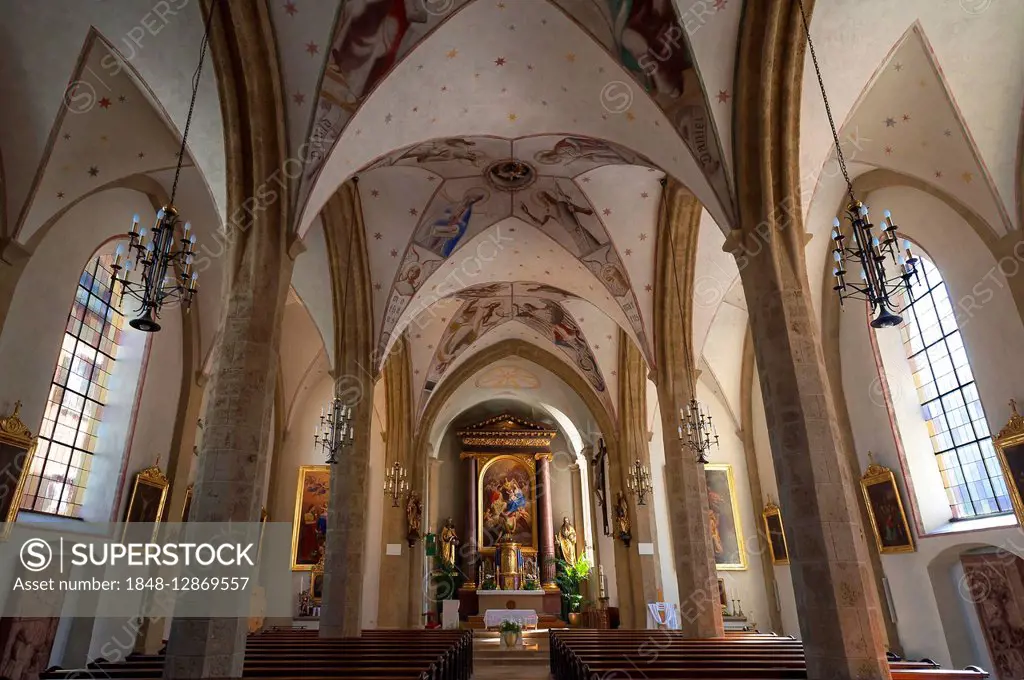 Interior with the altar of St. Vitus Church, Gothic building, Baroque style converted 1660 to 1661, Kufstein District, Tyrol, Austria