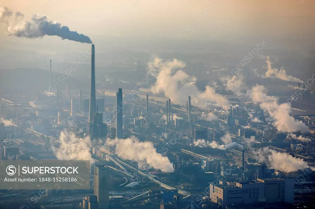 Smoking chimneys of chemical plant, Chemiepark Marl with Sasol Germany GmbH, Marl, Ruhr Area, North Rhine-Westphalia, Germany