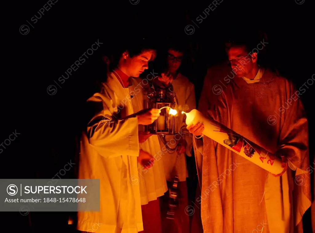 Blessing of Paschal candles, Easter Mass, Easter Vigil, St. Kilian, Bad Heilbrunn, Upper Bavaria, Germany